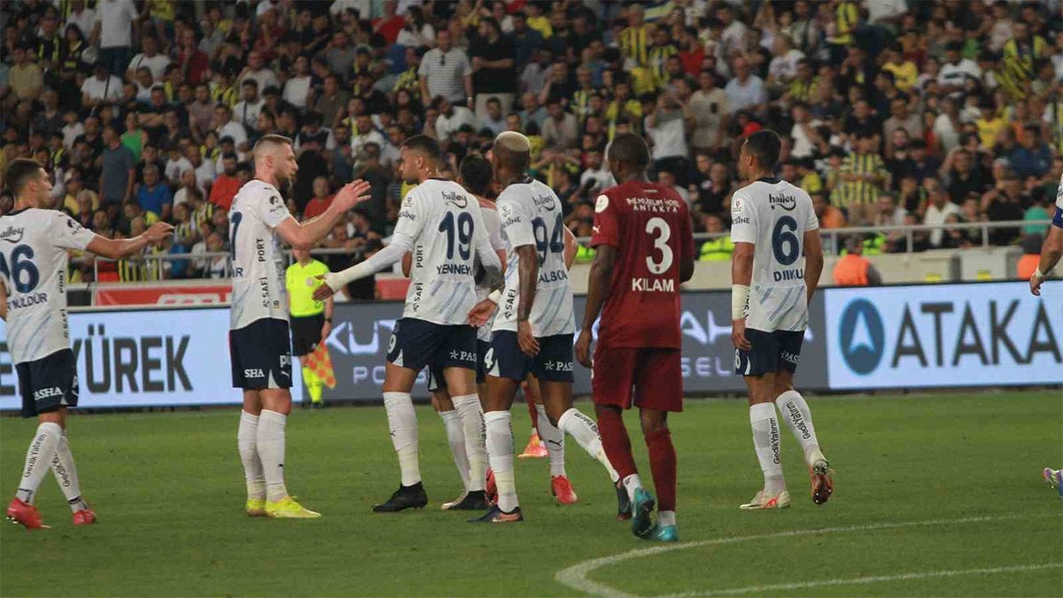 Küme düşen Hatayspor'dan Fenerbahçe'ye 4 gol