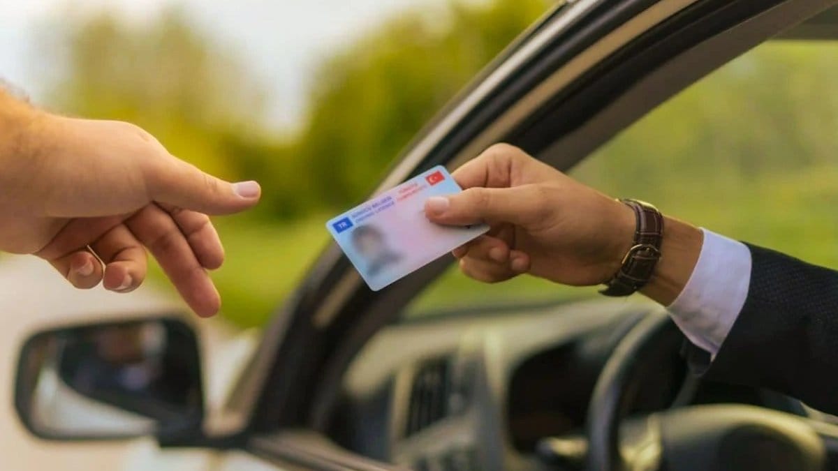 Eski tip ehliyetlerde son hafta: Yapmayan 7 bin 438 TL ödeyecek