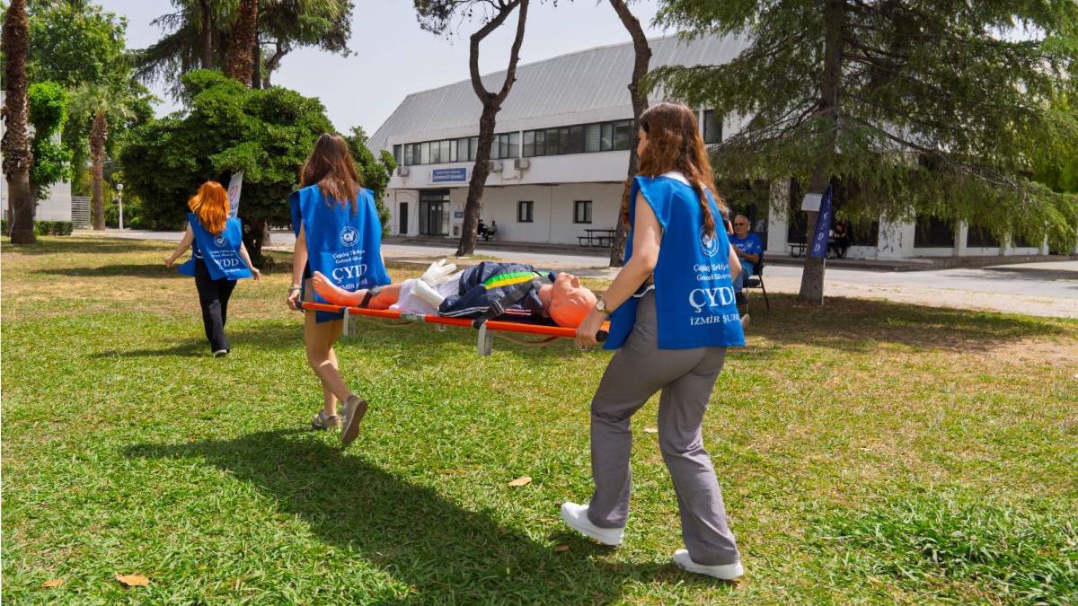 İlk Yardım Uygulama Turnuvası’nda zamanla yarıştılar
