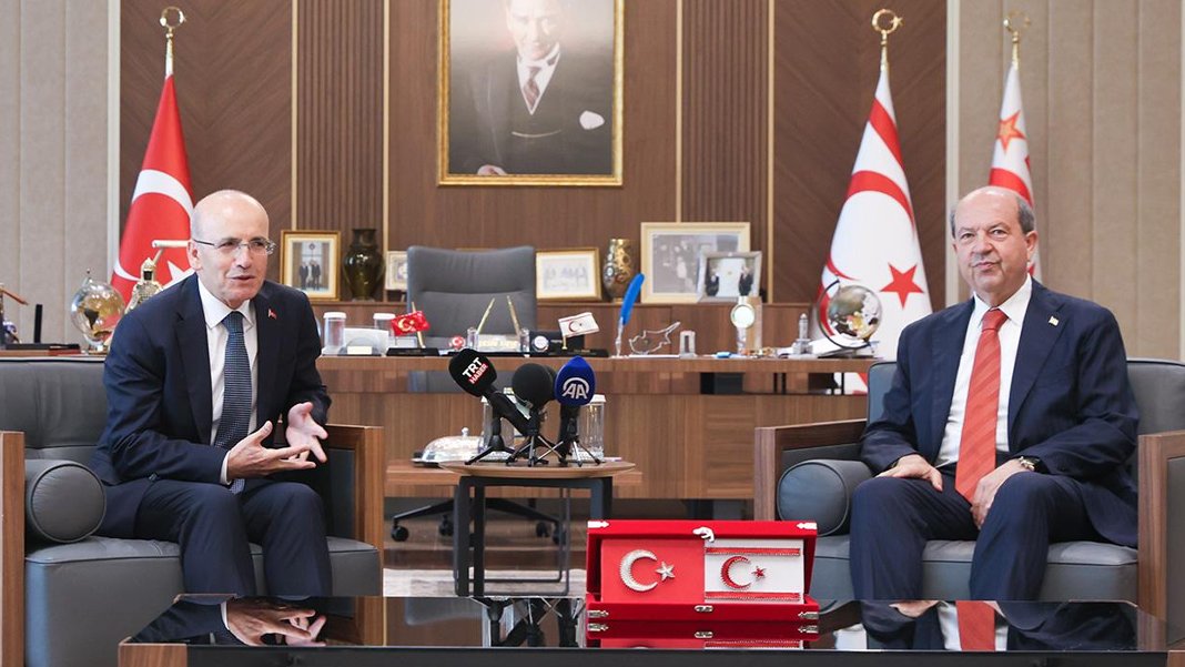 Bakan Şimşek, KKTC Cumhurbaşkanı Tatar ile görüştü