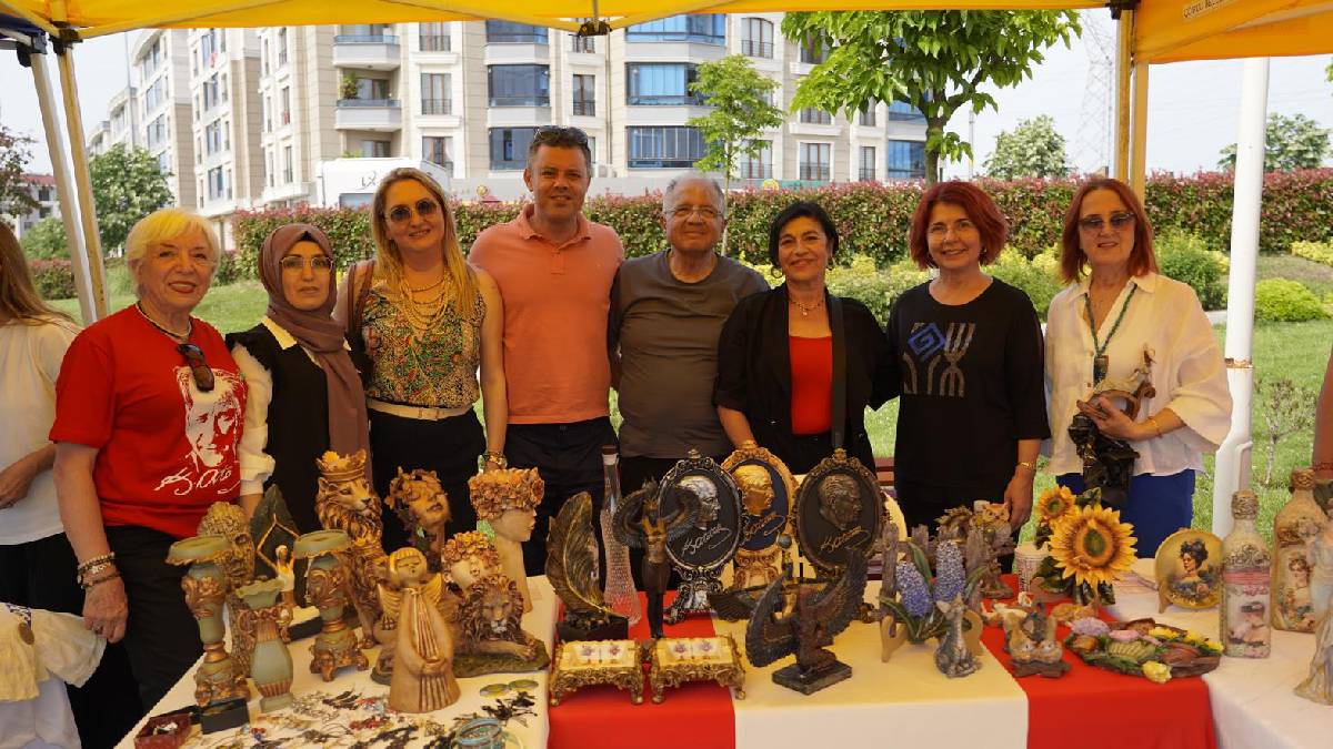 Başkan Sarıkurt 'Baharda Sanat Şenliği'ne katıldı