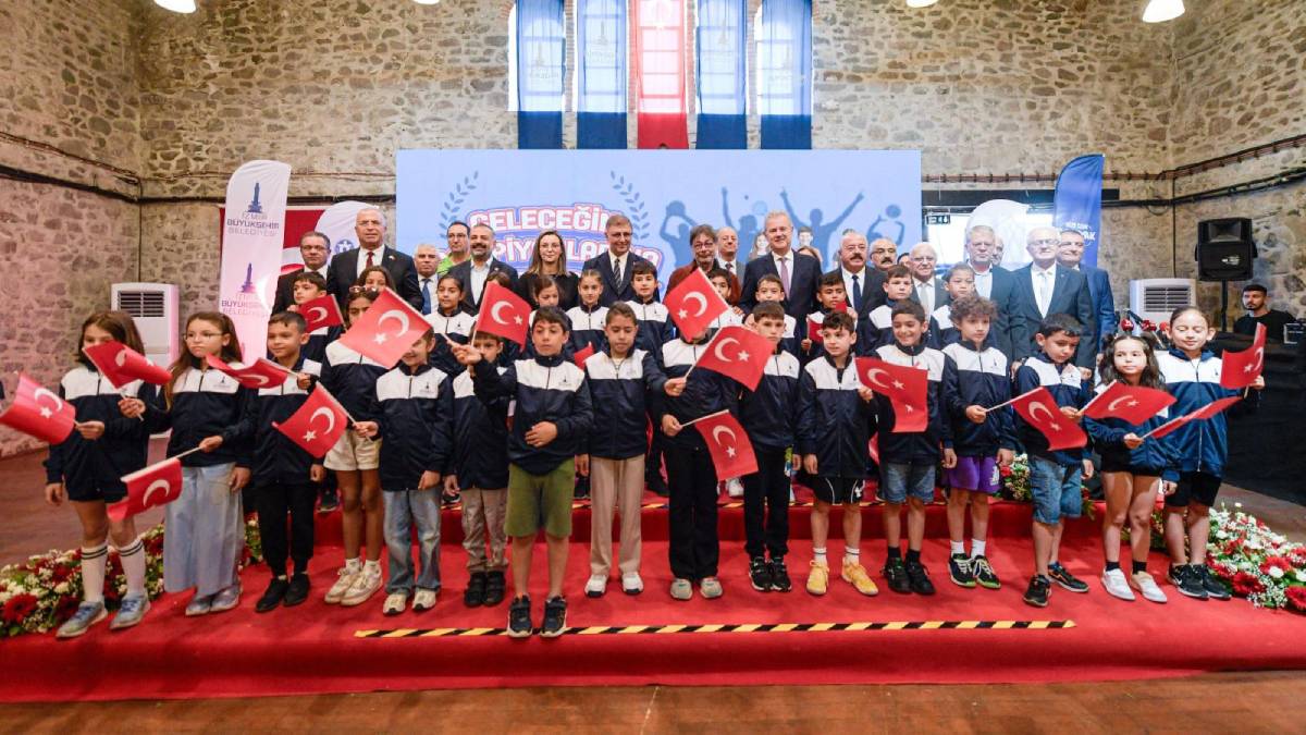 Başkan Tugay “Geleceğin Şampiyonları” projesini tanıttı