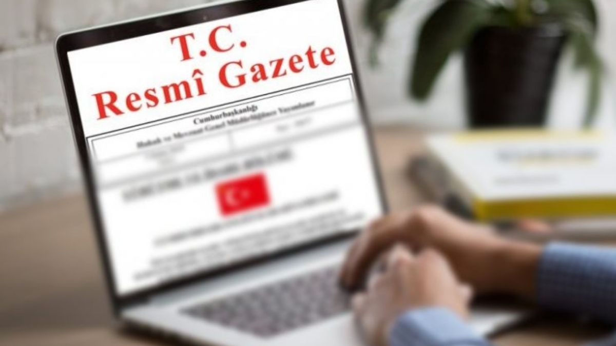 Gece yarısı beklenen kararname Resmi Gazete'de! Yüzlerce vali, kaymakam ve bürokratın görev yeri değişti: İşte liste