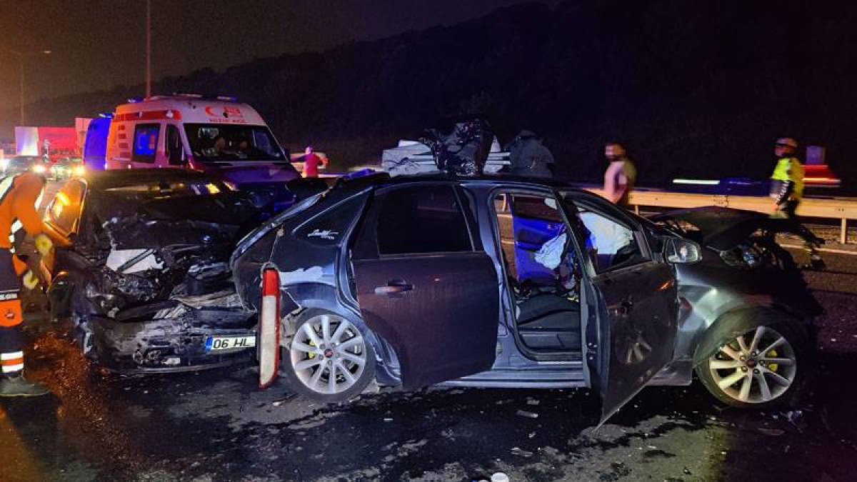 Beykoz TEM Otoyolu'nda zincirleme kaza: 7 yaralı