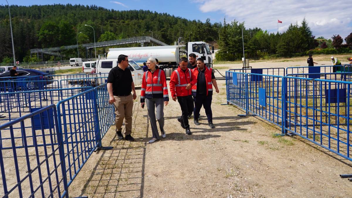 Ekipler şehrin dört bir köşesinde çalışıyor