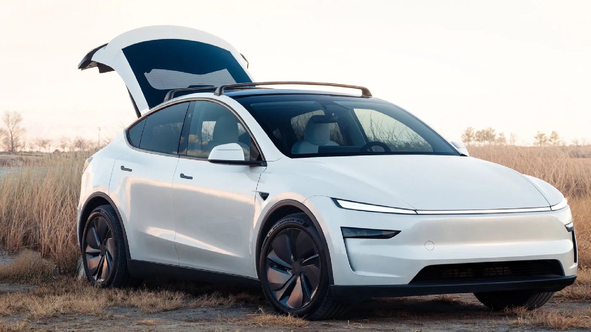 Yeni Tesla Model Y Juniper'da şok eden 'dalgalı konsol' skandalı! Sıfır aracında çıktı: Kontrol etmeden almayın