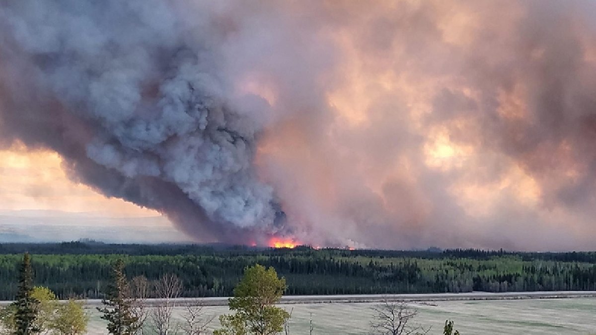 Kanada’nın Manitoba eyaletinde ‘acil durum’: Binlerce kişi bölgeden tahliye ediliyor