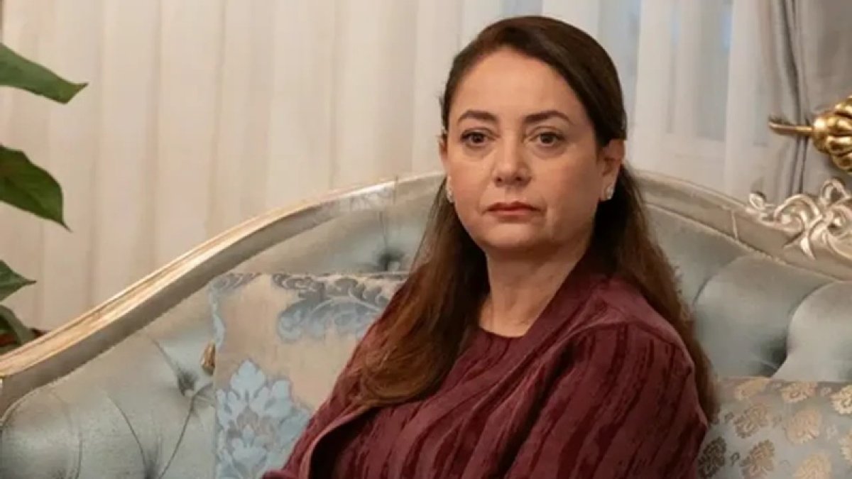 Kızılcık Şerbeti'nin Pembesi'nin yeni adresi belli oldu! Yeni projeyle resmen anlaştı: O dizide olacak