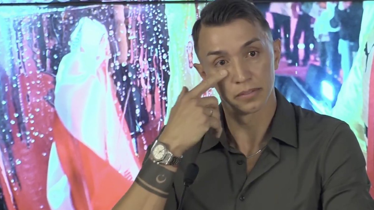 Galatasaray'da bir dönem sona erdi: Muslera, gözyaşlarıyla veda etti