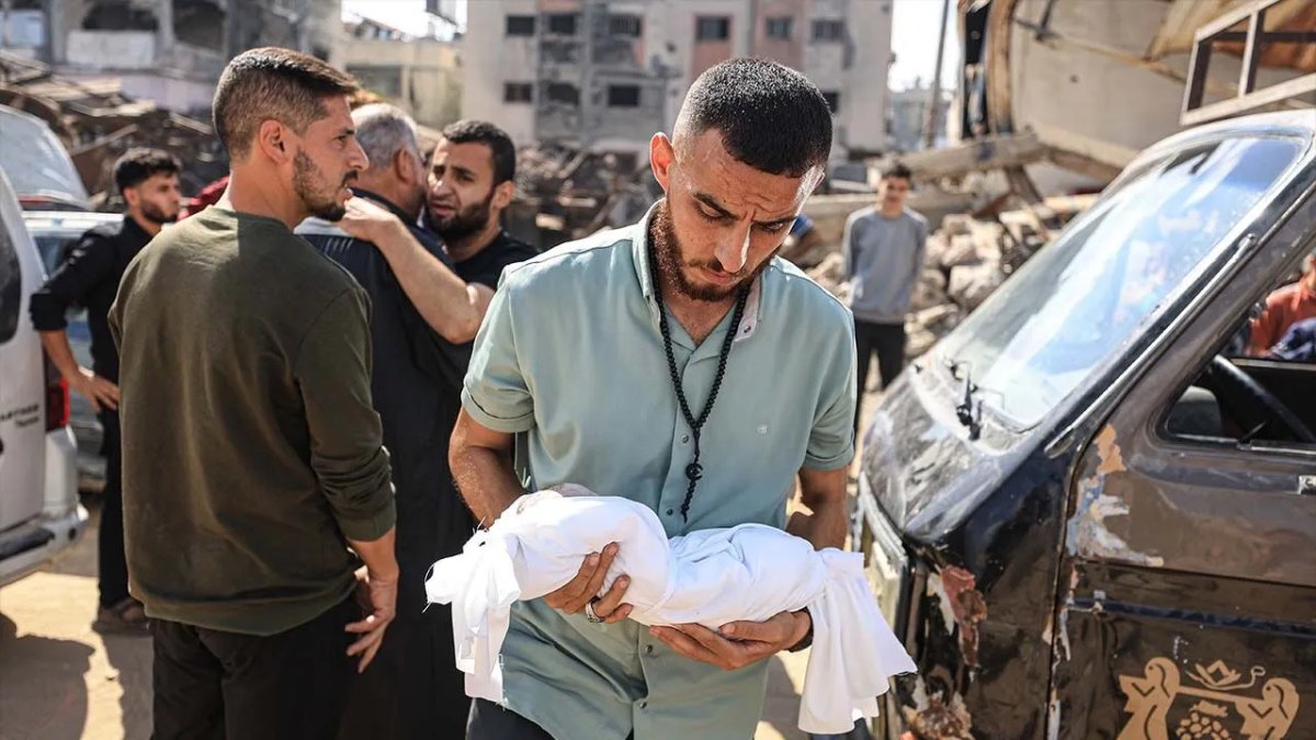 İsrail son 24 saatte 138 kişiyi katletti... Gazze'de can kaybı 57 bin 268 oldu