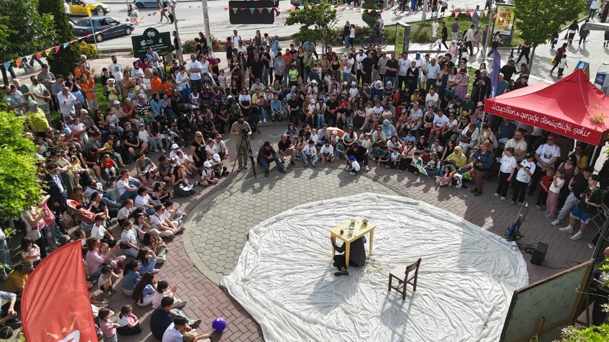 16. Uluslararası Eskişehir Çocuk Gençlik ve Kukla Tiyatroları Festivali sona erdi