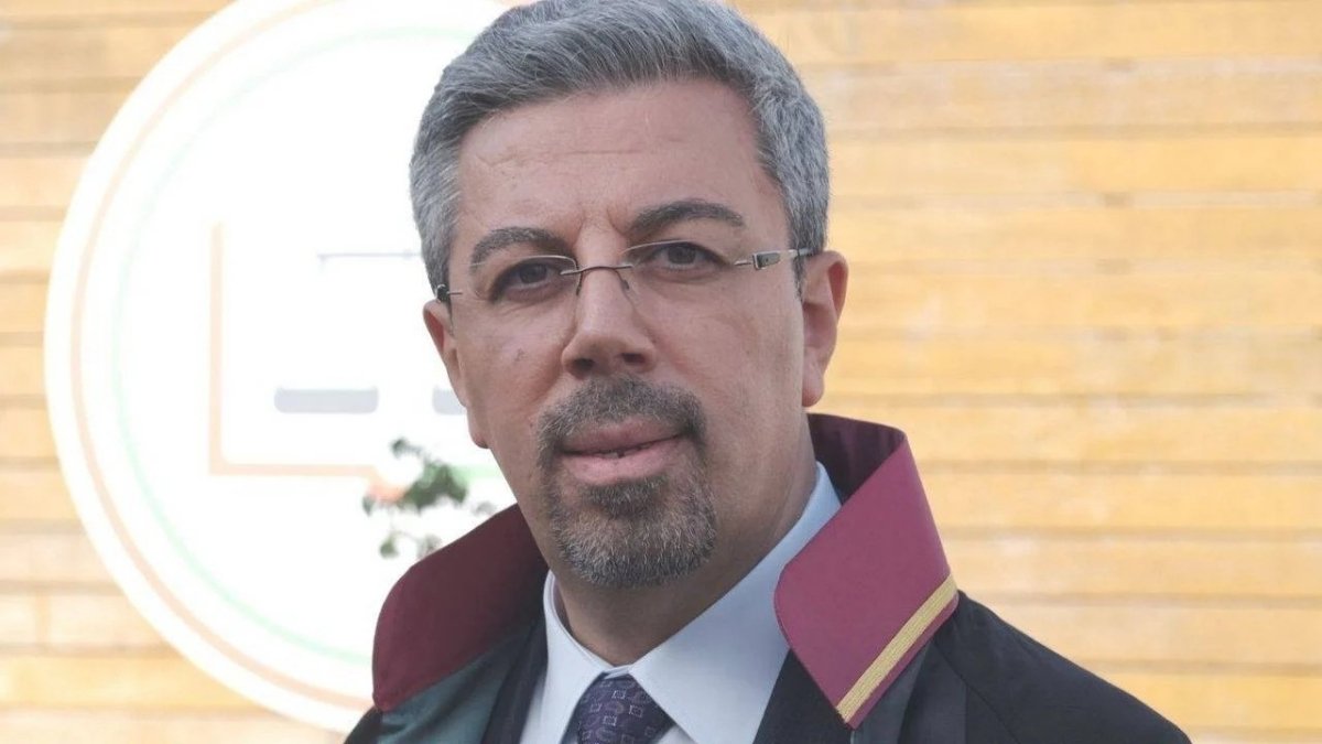 İstanbul Barosu Yönetim Kurulu üyesi Fırat Epözdemir tahliye edildi