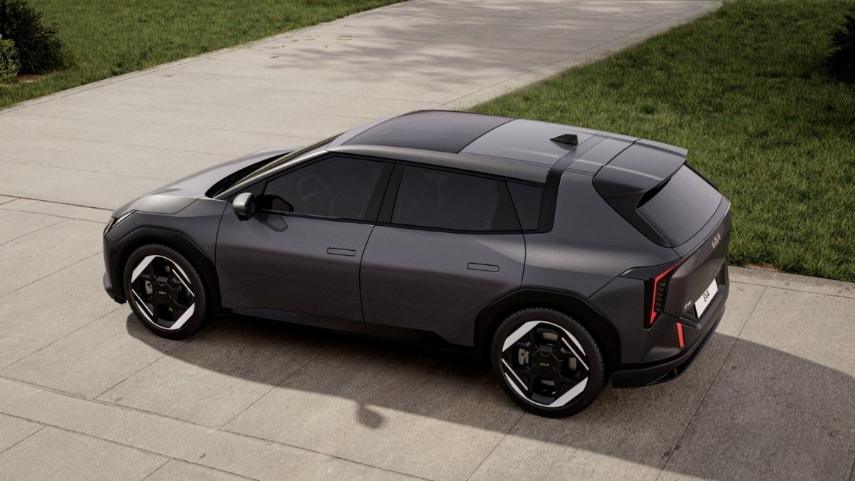 Resmen üretimde! 630 km menzilli Kia EV4 Türkiye yolunda: İşte fiyatı ve özellikleri