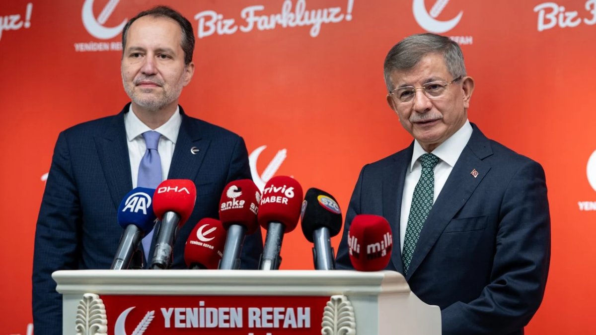 Davutoğlu: Milli değerlerimizi yansıtan bir anayasaya kavuşmalıyız