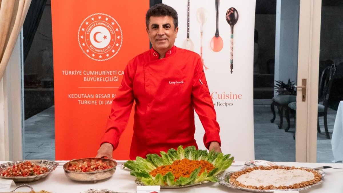 Şef Recep İncecik Endonezya'da Türk mutfağını tanıttı