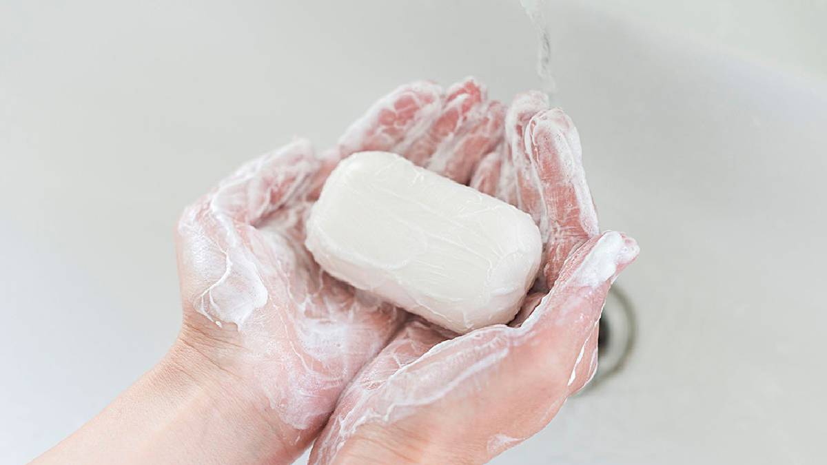 Sabun seçiminiz cilt sağlığınız belirliyor! Peki doğru sabun tercihi nasıl yapılmalı? İşte uzmanların cevabı...