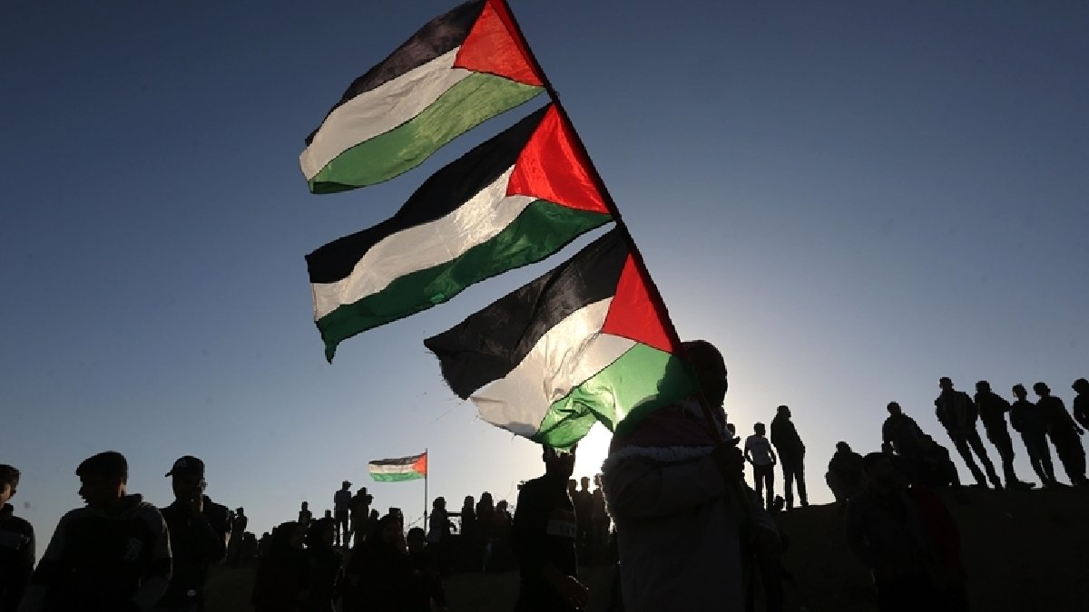 300 sanatçıdan İngiltere'ye Gazze çağrısı: İsrail’e silah göndermeyi durdur