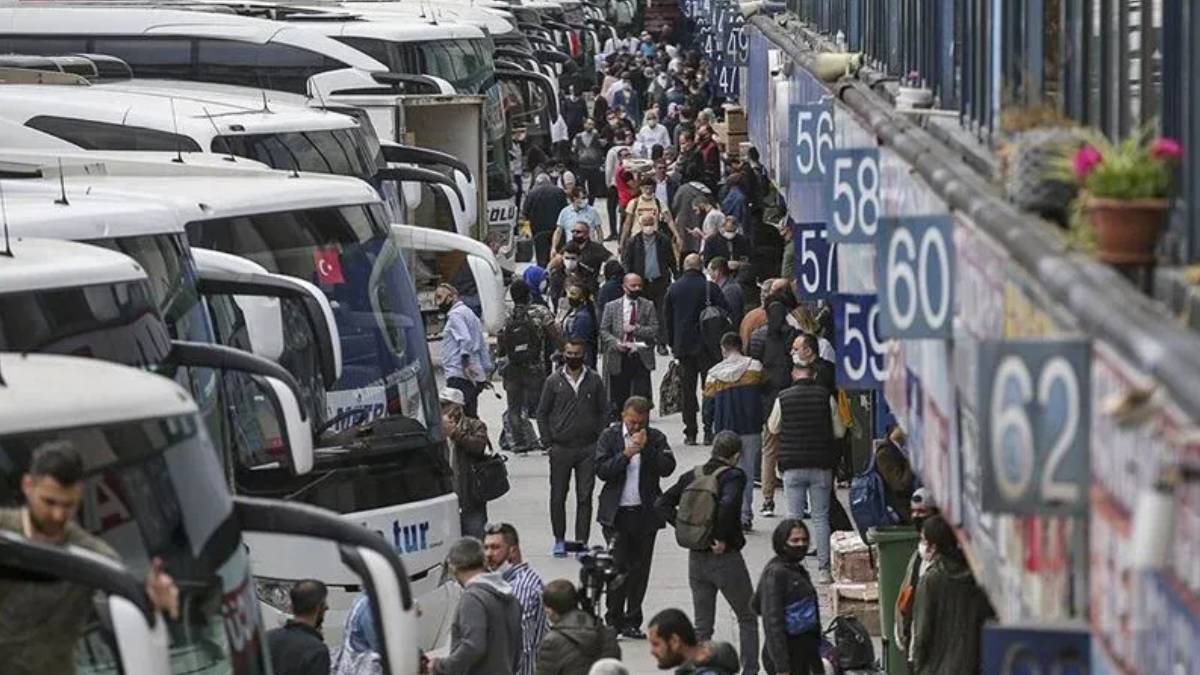 Bayram yaklaşırken: Biletler tükendi, ek seferler düzenleniyor