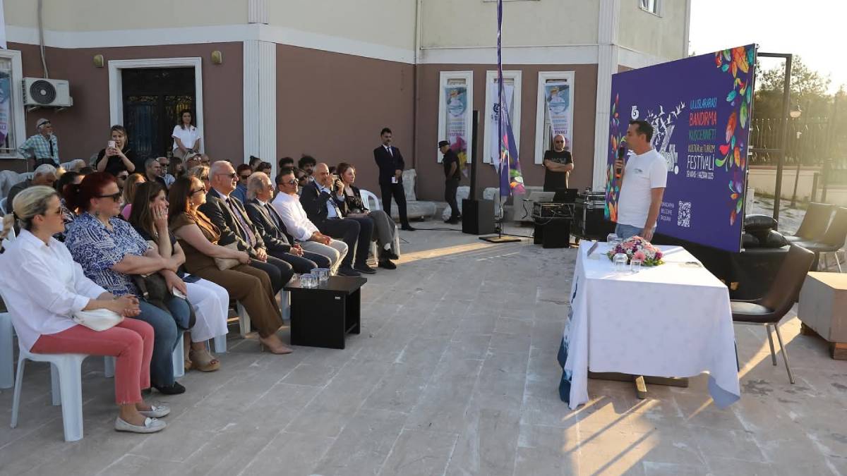 34. ULUSLARARASI BANDIRMA KUŞCENNETİ KÜLTÜR VE TURİZM FESTİVALİ SANATLA BAŞLADI