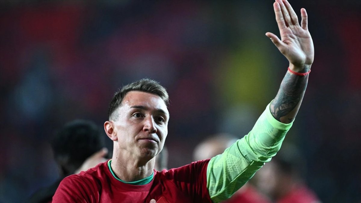 Galatasaray'a veda eden Muslera'nın yeni takımı netleşiyor: Resmi açıklama geldi