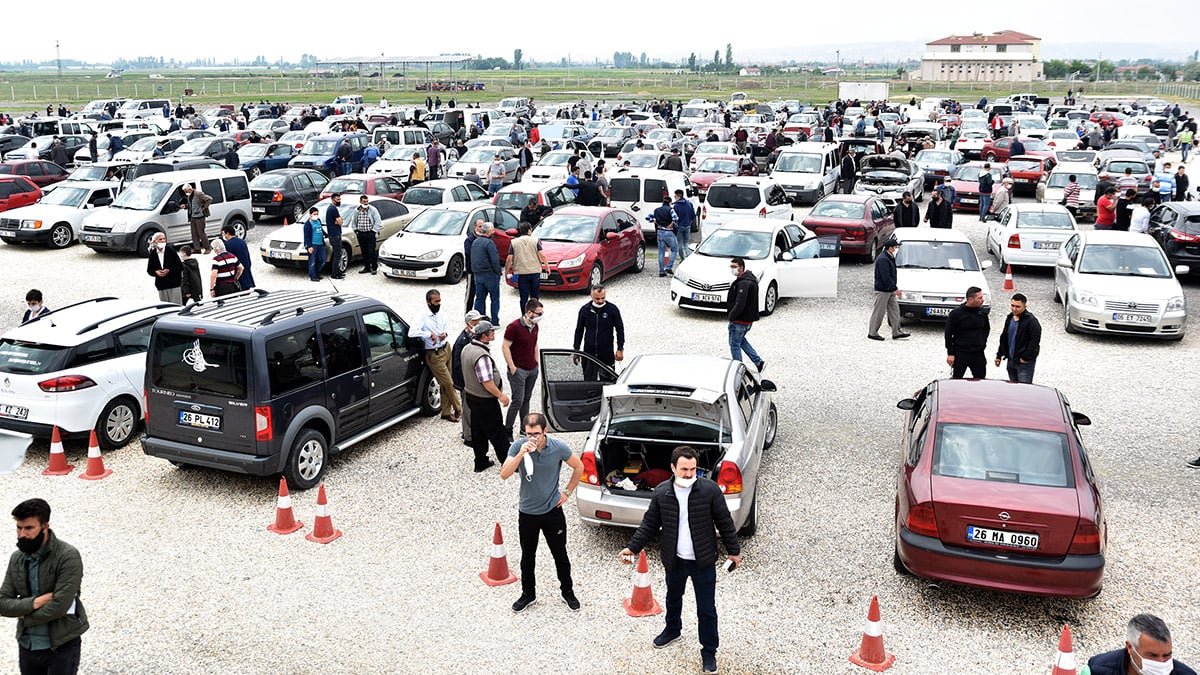 İkinci el araç piyasasında hareketlilik! Fırsat var ama tehlikeye dikkat: Yıllardır işin içinde olanlar bile aldanıyor