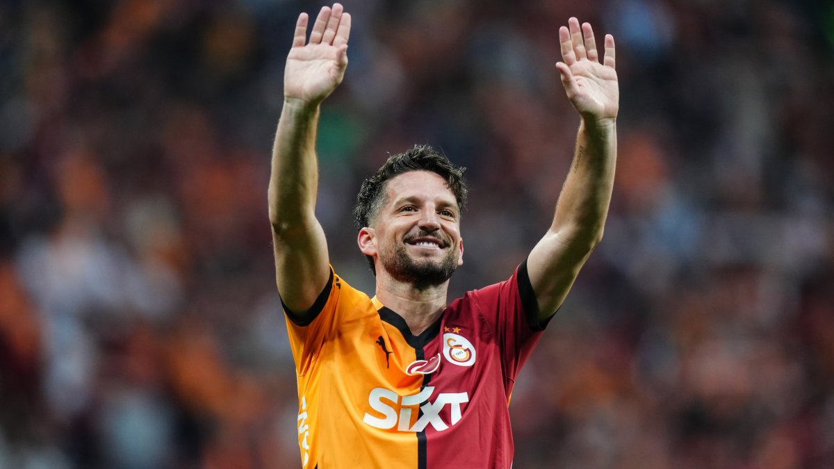 Mertens, Galatasaray’a zaferlerle veda etti: Belçikalı yıldız, 3 sezonda 5 kupa kazandı