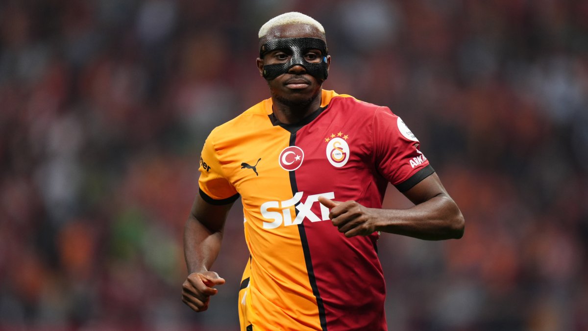 Victor Osimhen yaptığı olay paylaşımı anında sildi