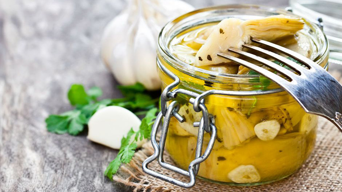 Ne salatalık ne biber turşusu! Enginar turşusu hem fit kalmak isteyenlerin hem lezzet arayanların gözdesi olacak!