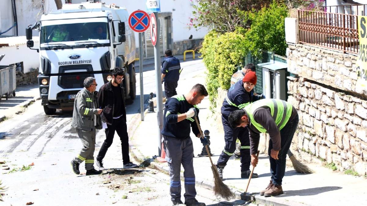 Bodrum Belediyesi ekiplerinden bayram mesaisi