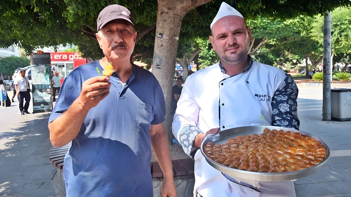 Emekli bayram ikramiyesiyle ancak iki kilo baklava alınabiliyor! Harçlığın adı ikramiye oldu...