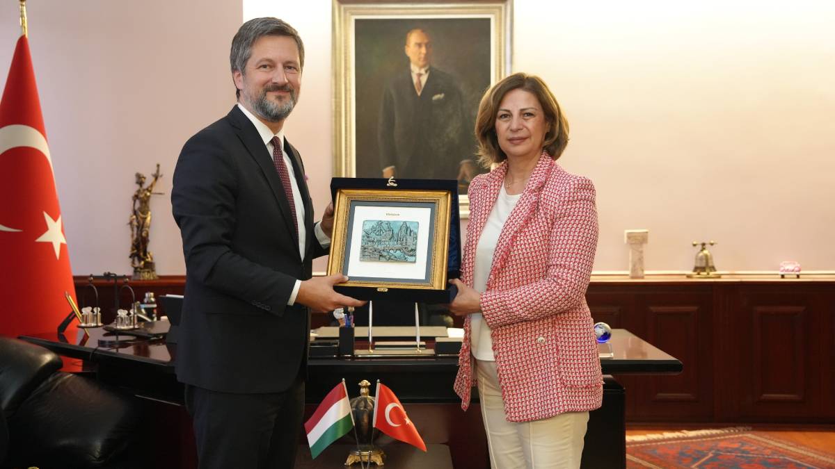 “Geçmişimizi koruyarak geleceğimizi şekillendiriyoruz”