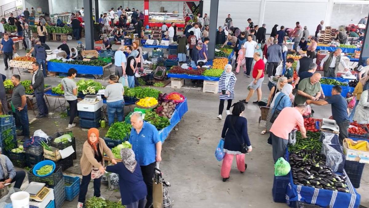 Merkezefendi’de pazar yerleri bayrama özel Arife Günü kurulacak