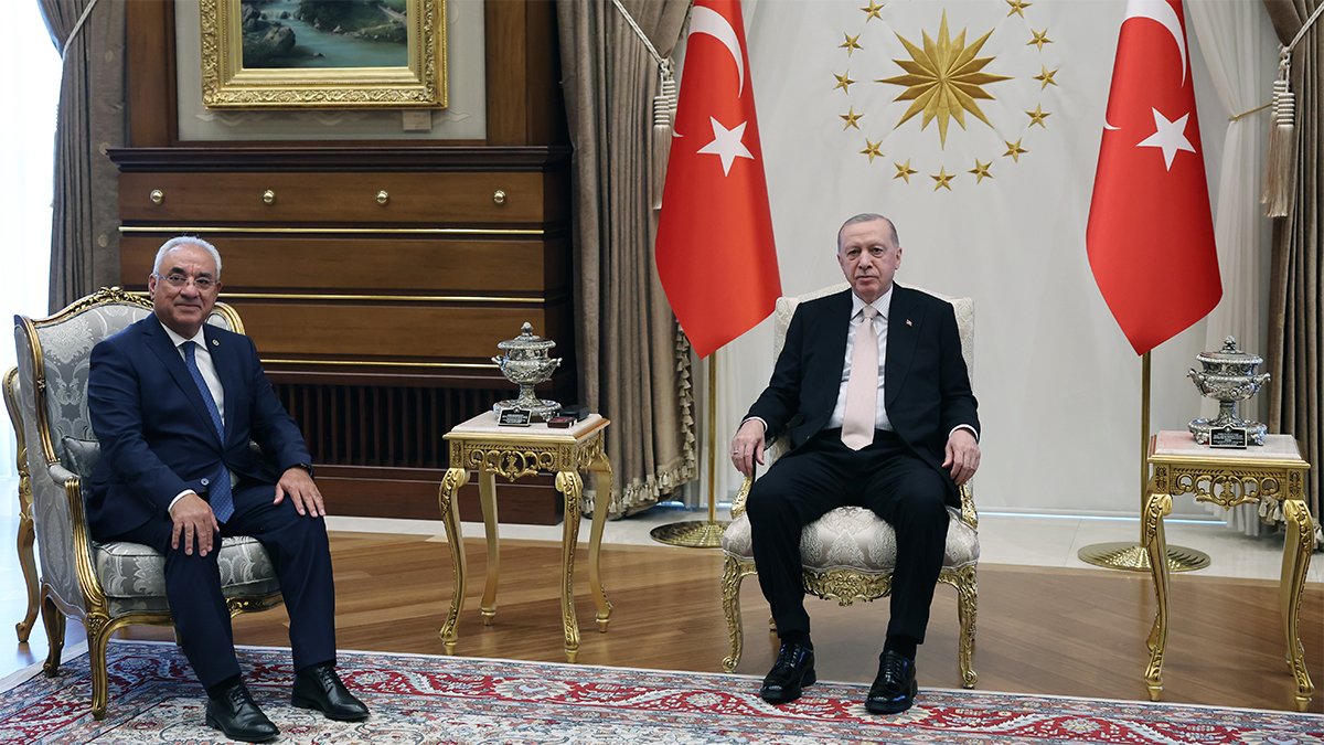 Erdoğan, DSP Lideri Aksakal’ı kabul etti
