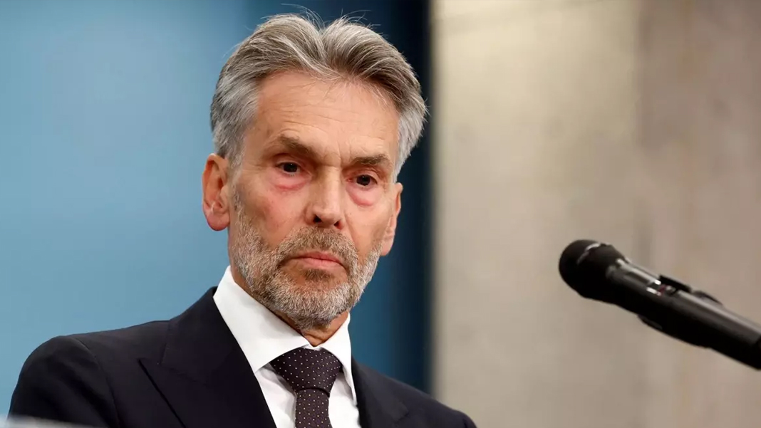 Hollanda Başbakanı Dick Schoof istifa etti