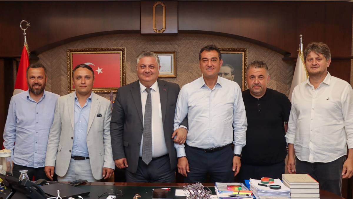 Başkan Köse Yalova Belediye Başkanı Mehmet Gürel’i ziyaret etti