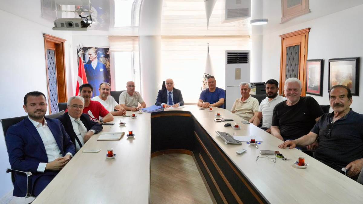 Burhaniye Belediyespor'da görev dağılımları açıklandı