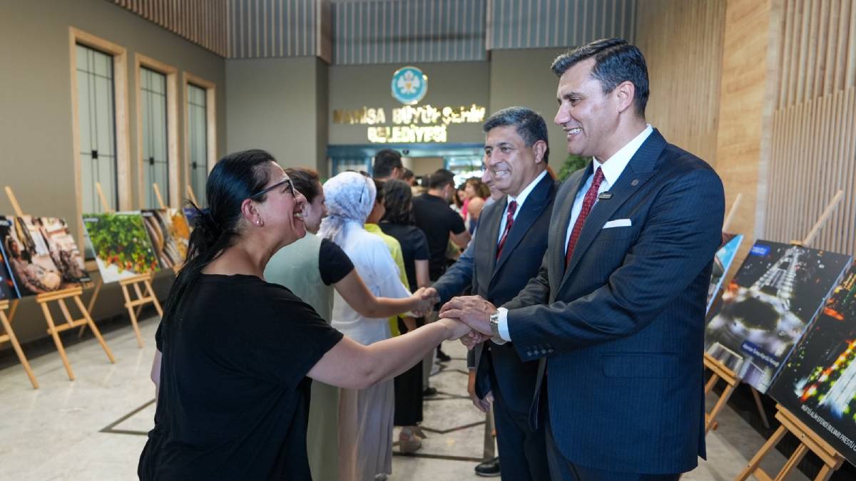 Zeyrek: “Bu büyük aile, el ele vererek Manisa’ya en güzel hizmeti sunmaya devam edecek”