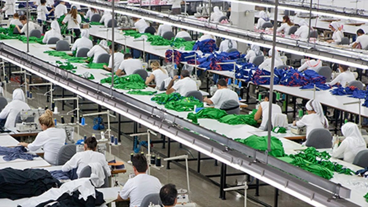 Tekstil devi iki fabrikasını kapatıyor