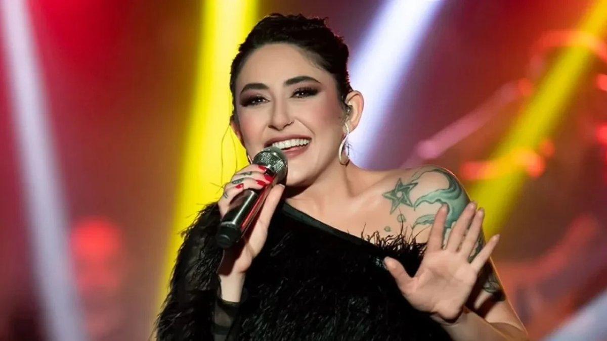 Melek Mosso’dan dudak uçuklatan fiyatlara sert tepki: “Enayilik ya da ego savaşı”