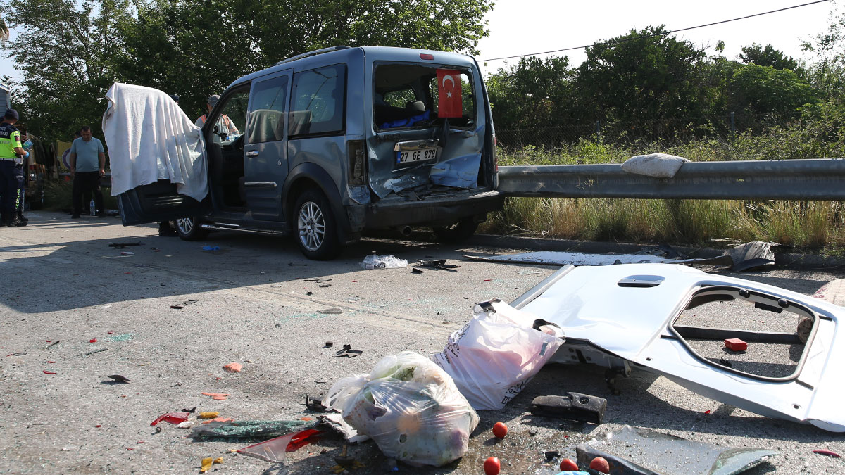 Hatay’da zincirleme kaza: 1 ölü, 10 yaralı