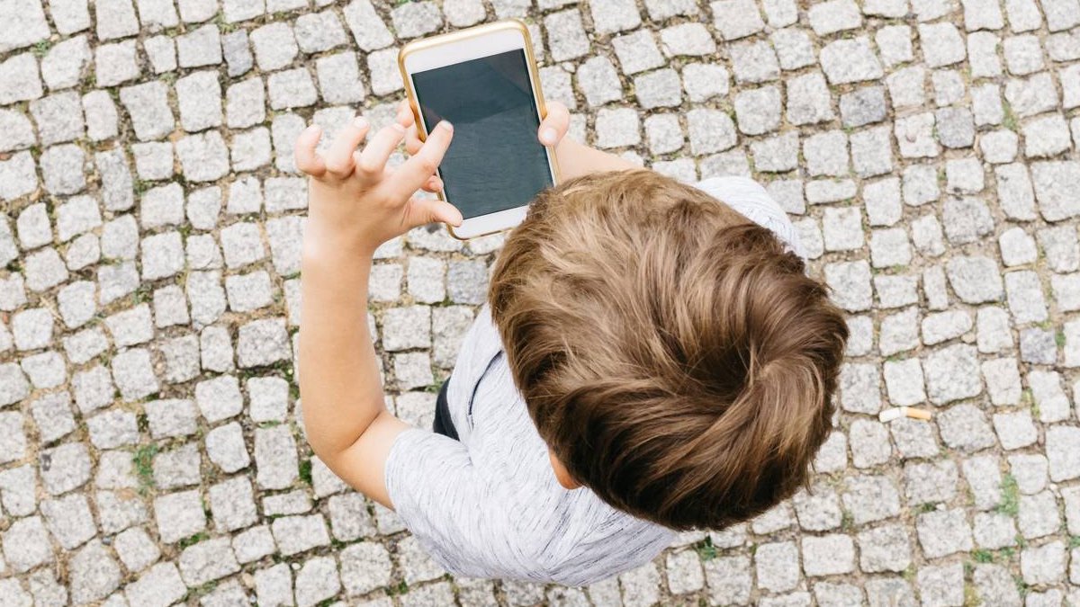 Araştırma uyardı: Sosyal medya, çocukların psikolojisini zorluyor