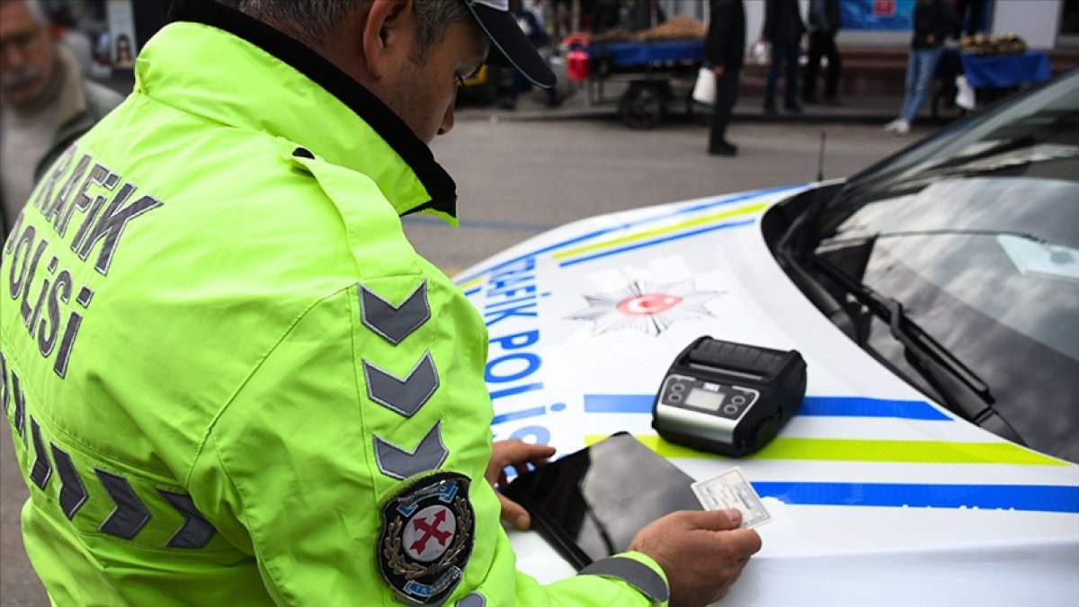 Trafik cezalarında yeni dönem! Cezalar katlanıyor, hapis cezası geliyor