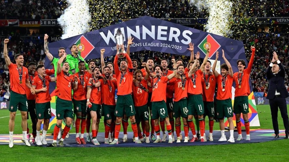 UEFA Uluslar Ligi'nde zafer Portekiz'in: Penaltı atışları kazananı belirledi