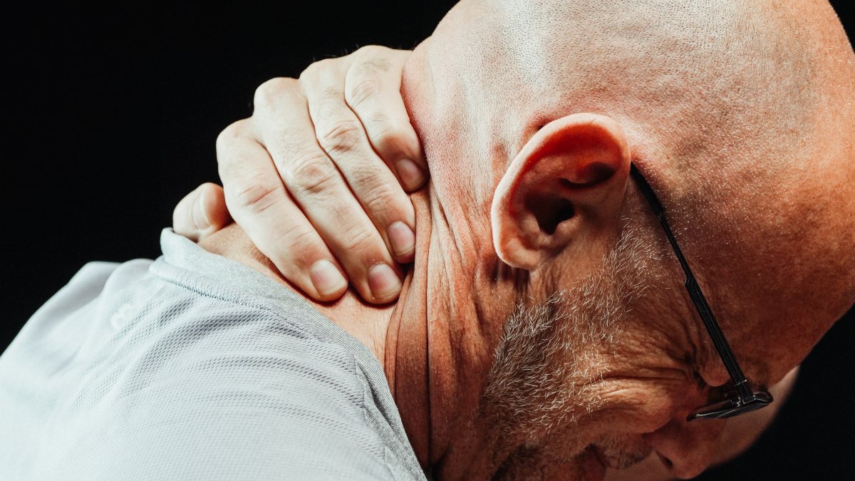 Boyun fıtığına yol açıyor! Uzmandan 6 kritik tavsiye