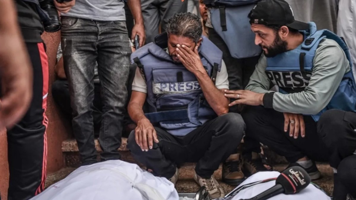 İsrail Gazze'de sağlık görevlileri ve gazetecileri hedef aldı