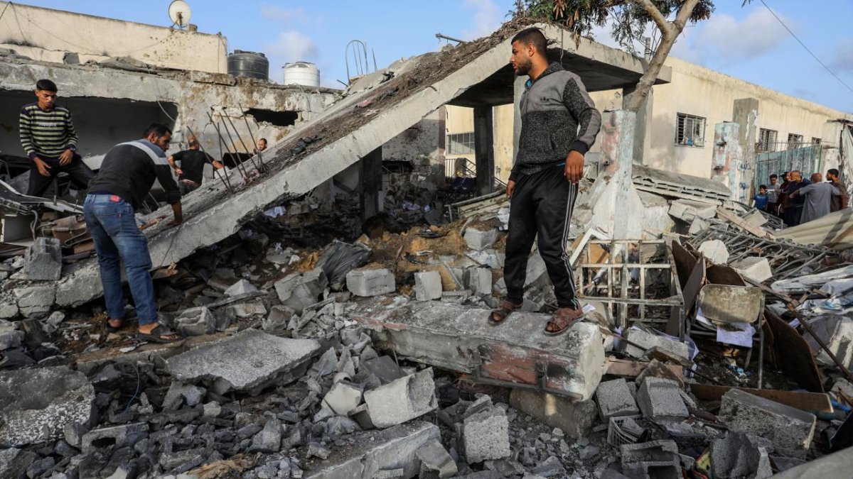 İsrail yardım bekleyen Filistinlilere saldırdı: 20 ölü