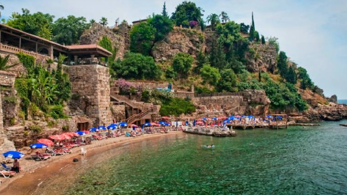 80 milyonluk kamu yatırımı özel şirkete devredildi: Mermerli Plajı'nda giriş ücreti bin liraya kadar çıktı