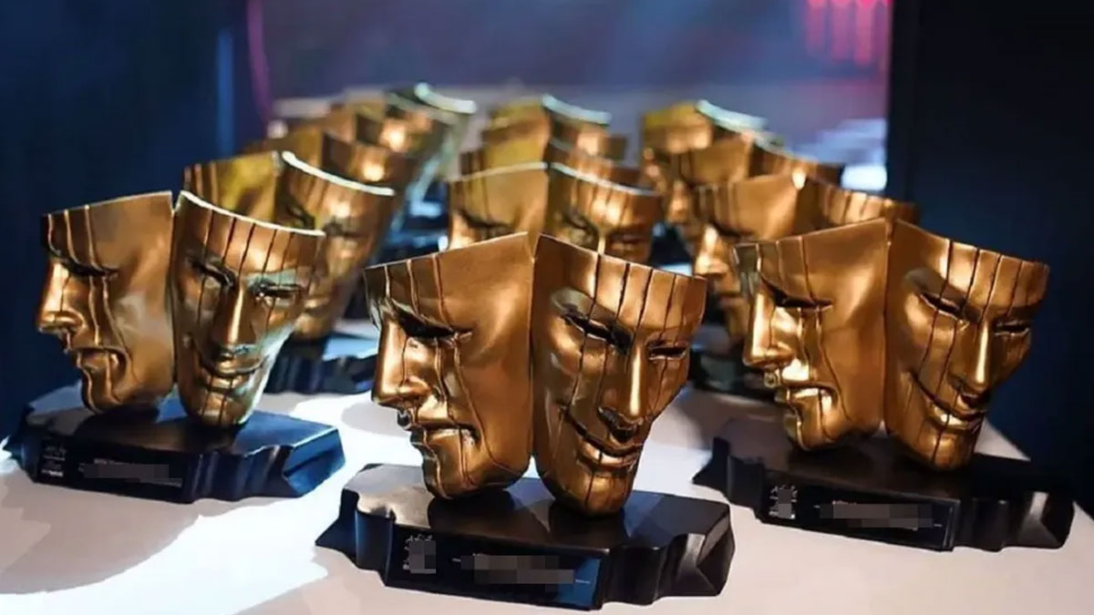 Ustalar ve gençler aynı sahnede buluştu: Yeni Tiyatro Ödülleri sahiplerini buldu