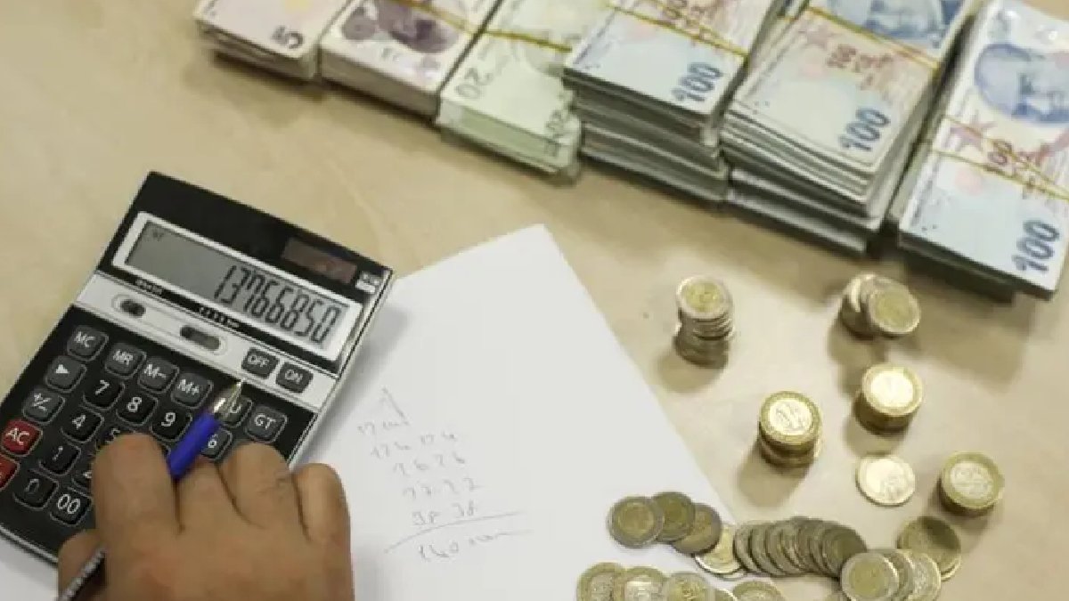 "Faiz sebep enflasyon sonuçtur" politikasının sonuçları ağır oldu: İç borcun yüzde 74’ü faize gitti