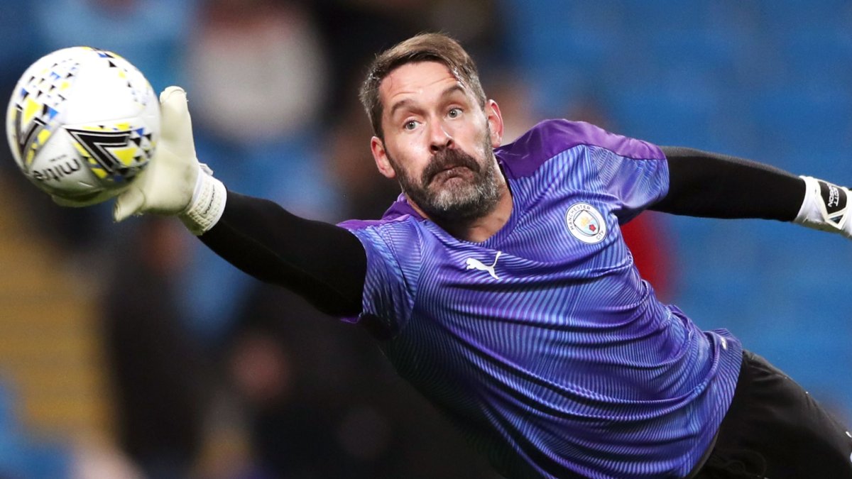 Scott Carson'ın Manchester City'deki rekor kariyer sona erdi: 9 dakikada 1 kupa kazanan efsane performans